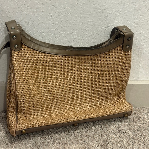 Vintage Tan and Brown Woven Shoulder Bag with Leather Trim - Picture 3 of 8